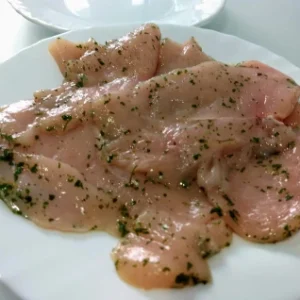 PECHUGA AL AJO Y PIMIENTA